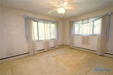 Tiny photo for 4225 Talwood Ln Ln, Toledo, OH 43606 (MLS # 6136938)