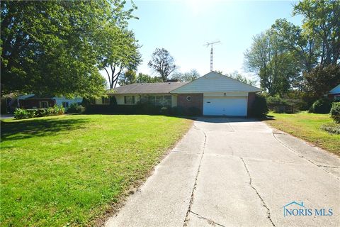 Tiny photo for 4225 Talwood Ln Ln, Toledo, OH 43606 (MLS # 6136938)