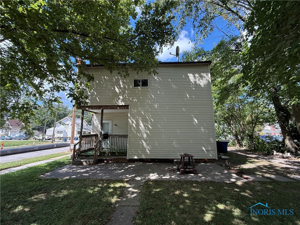 885 National Avenue