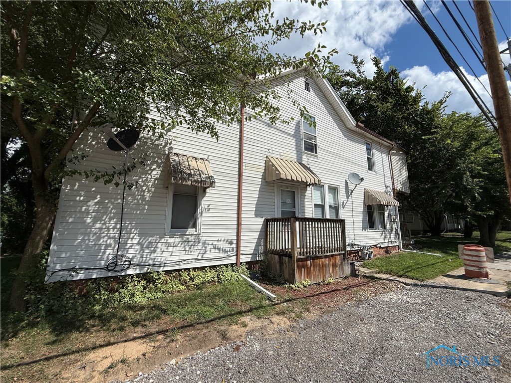 885 National Avenue