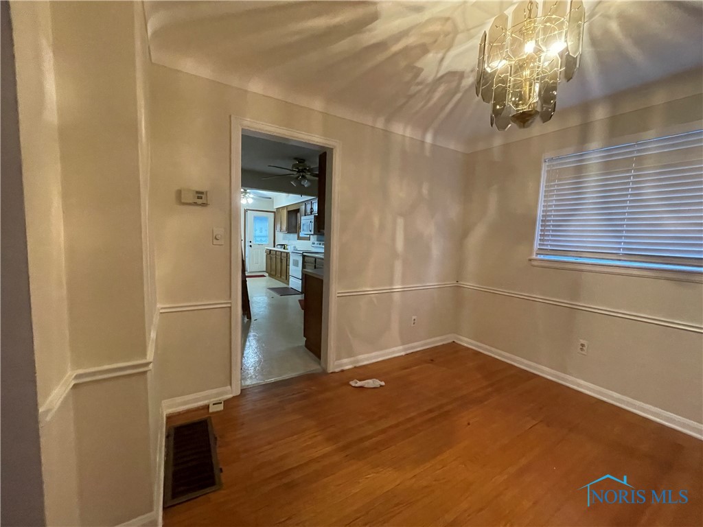 3721 Kershaw Avenue, Toledo, Ohio image 13