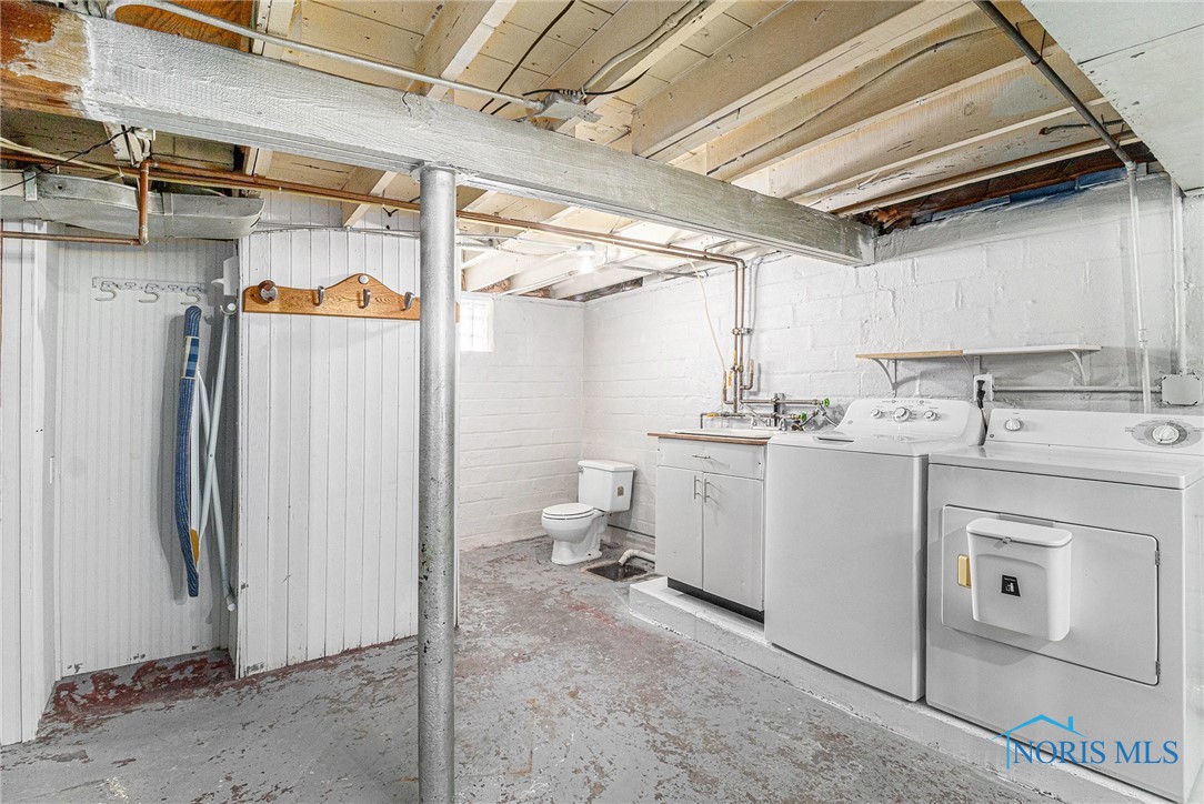 1542 Craigwood Road, Toledo, Ohio image 14