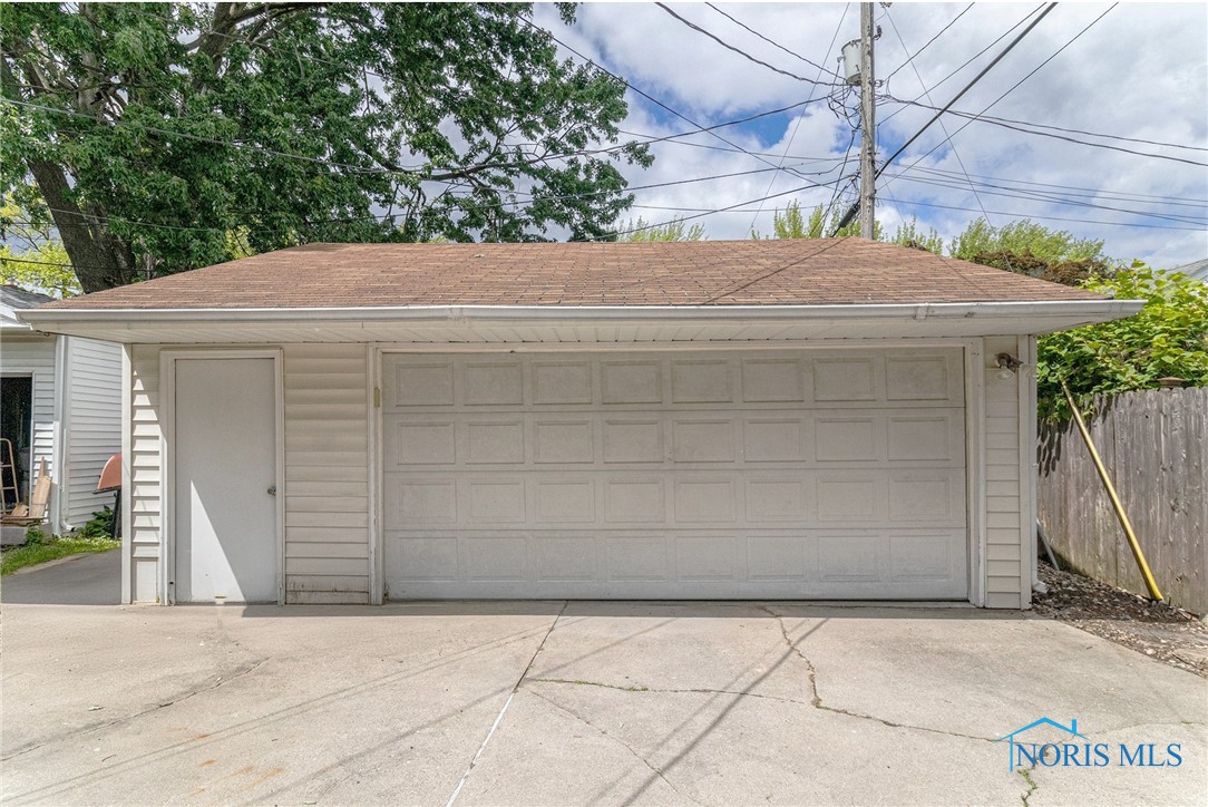 1542 Craigwood Road, Toledo, Ohio image 17