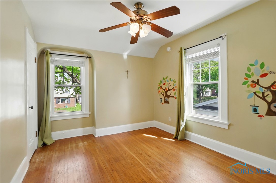 3823 Garrison Road, Toledo, Ohio image 17
