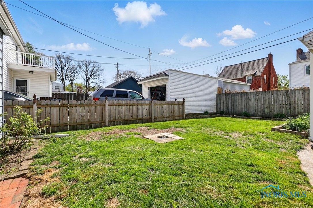 3823 Garrison Road, Toledo, Ohio image 30