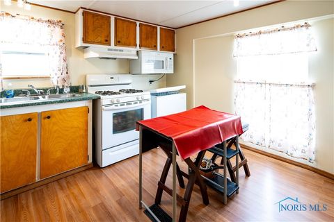 Tiny photo for 1730 Port Clinton Street #33, Fremont, OH 43420 (MLS # 6136137)