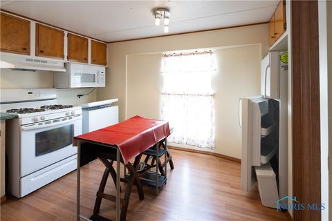 Tiny photo for 1730 Port Clinton Street #33, Fremont, OH 43420 (MLS # 6136137)