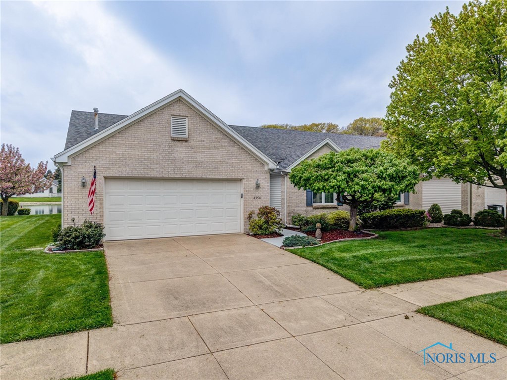 4351 N Watercrest Drive, Toledo, Ohio image 8
