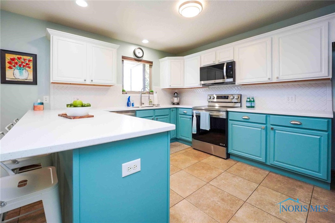 1110 Homestead Drive, Findlay, Ohio image 11