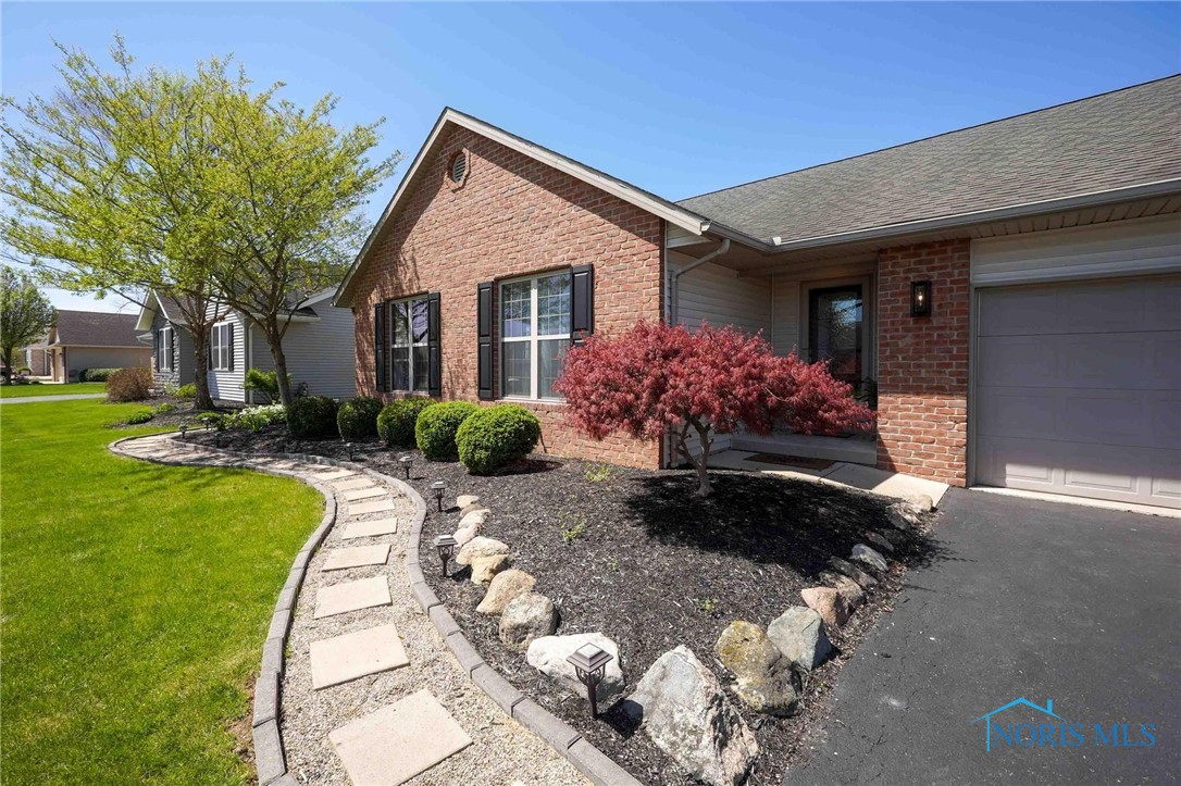 1110 Homestead Drive, Findlay, Ohio image 3