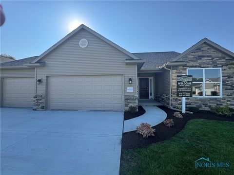 Photo of 1053 Plum Grove Lane, Toledo, OH 43615 (MLS # 6132338)