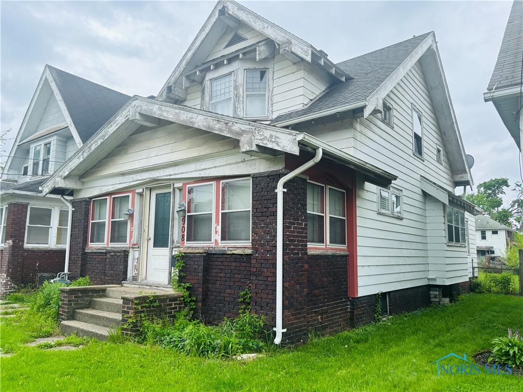 908 Mckinley Avenue, Toledo, Ohio image 2