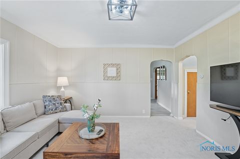 Tiny photo for 104 Revere Road, Walbridge, OH 43465 (MLS # 6135993)