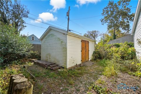 Tiny photo for 104 Revere Road, Walbridge, OH 43465 (MLS # 6135993)