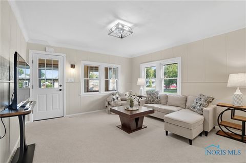 Tiny photo for 104 Revere Road, Walbridge, OH 43465 (MLS # 6135993)