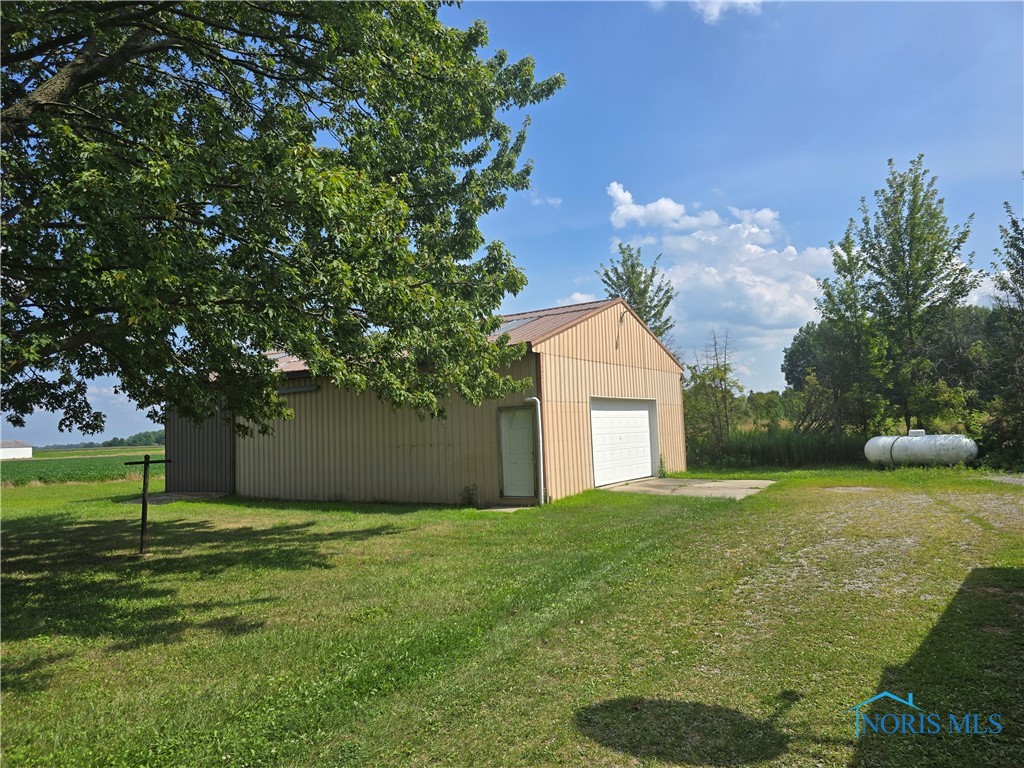 22327 W US Highway 6