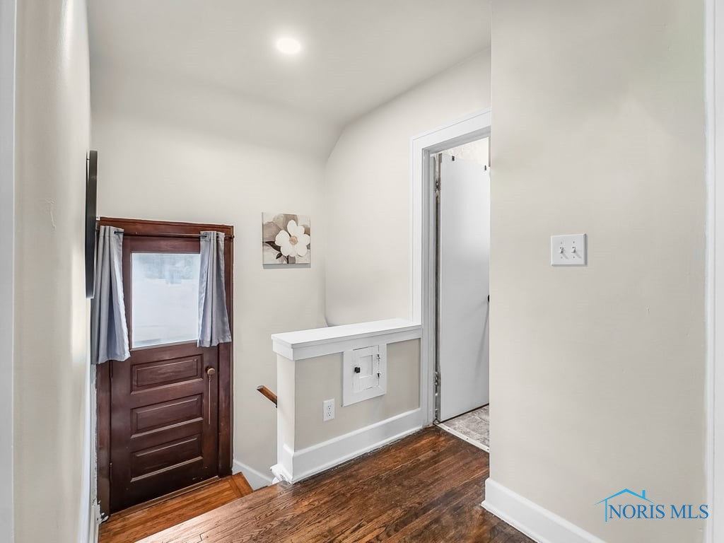 2238 Oak Grove Place, Toledo, Ohio image 17