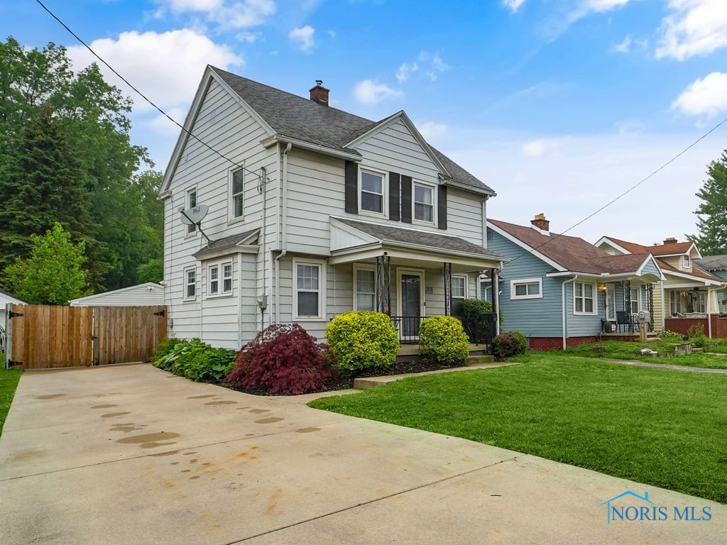 2238 Oak Grove Place, Toledo, Ohio image 2