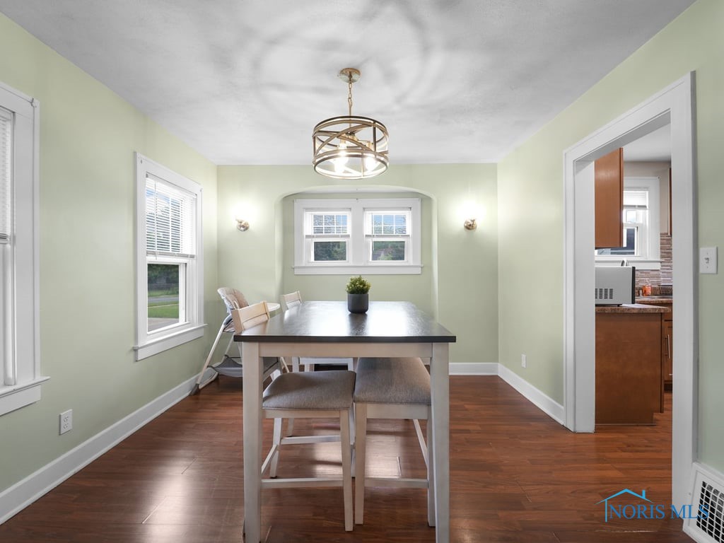 2238 Oak Grove Place, Toledo, Ohio image 10
