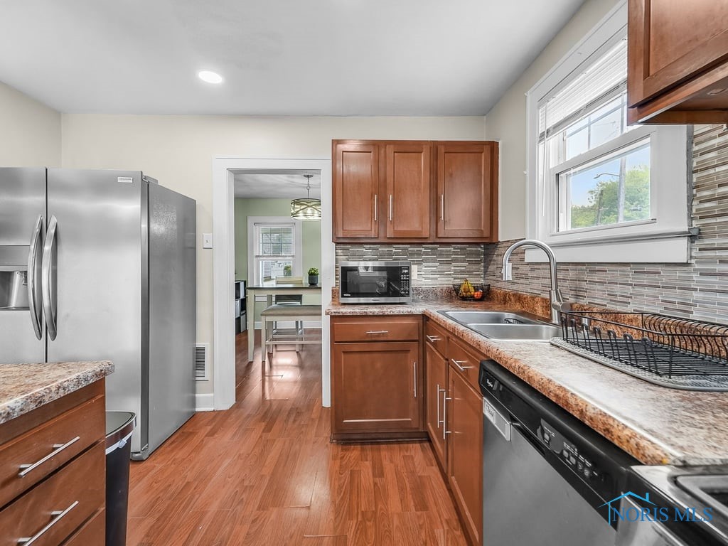 2238 Oak Grove Place, Toledo, Ohio image 15