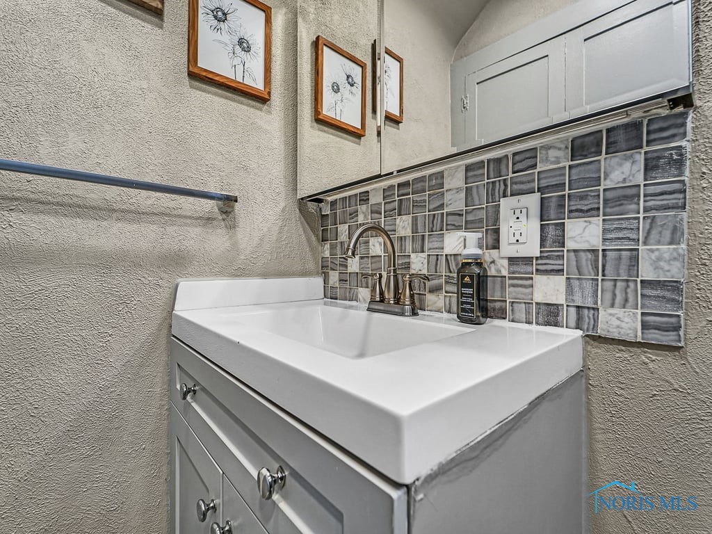 2238 Oak Grove Place, Toledo, Ohio image 25