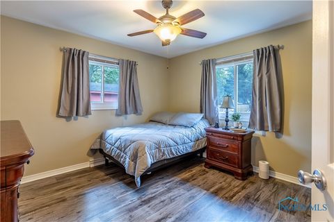 Tiny photo for 4840 Elm Place, Toledo, OH 43613 (MLS # 6136246)