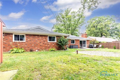Tiny photo for 4840 Elm Place, Toledo, OH 43613 (MLS # 6136246)