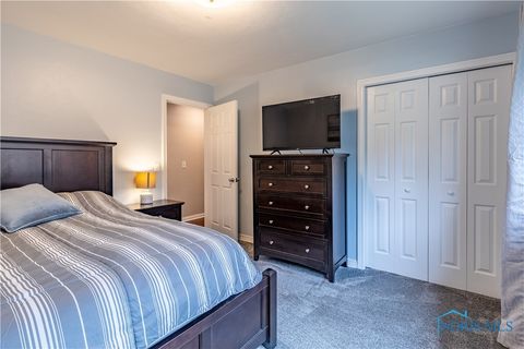 Tiny photo for 4840 Elm Place, Toledo, OH 43613 (MLS # 6136246)