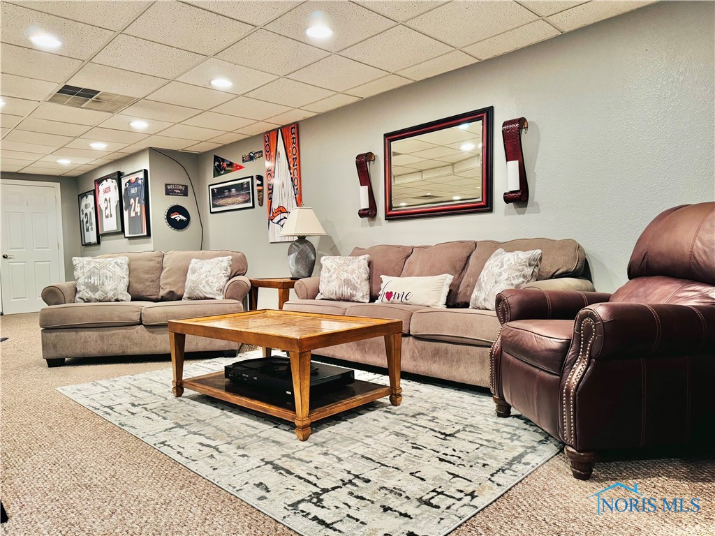 1950 Carvelle Drive, Northwood, Ohio image 37