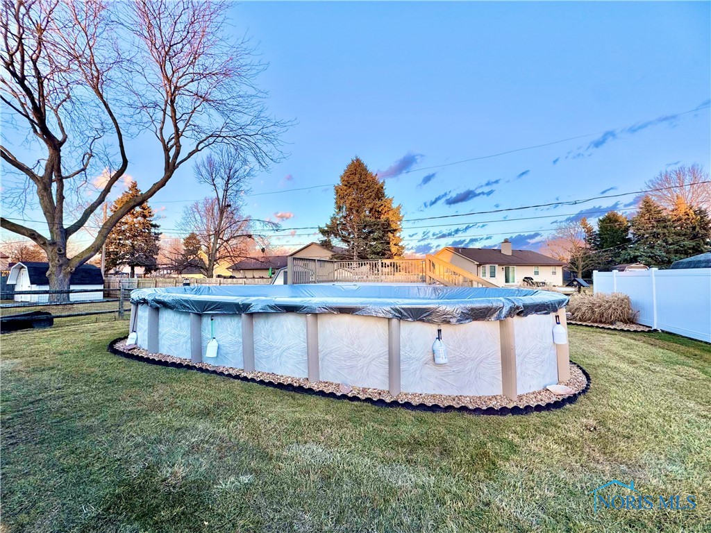 1950 Carvelle Drive, Northwood, Ohio image 48