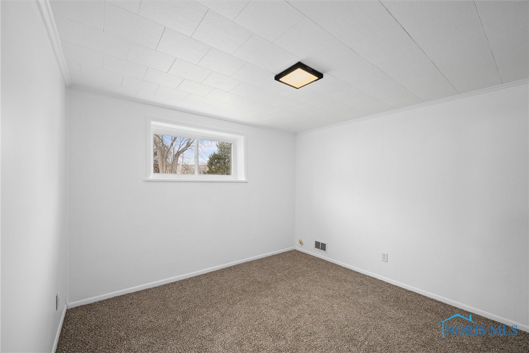 355 Fifth Street, Clay Center, Ohio image 12