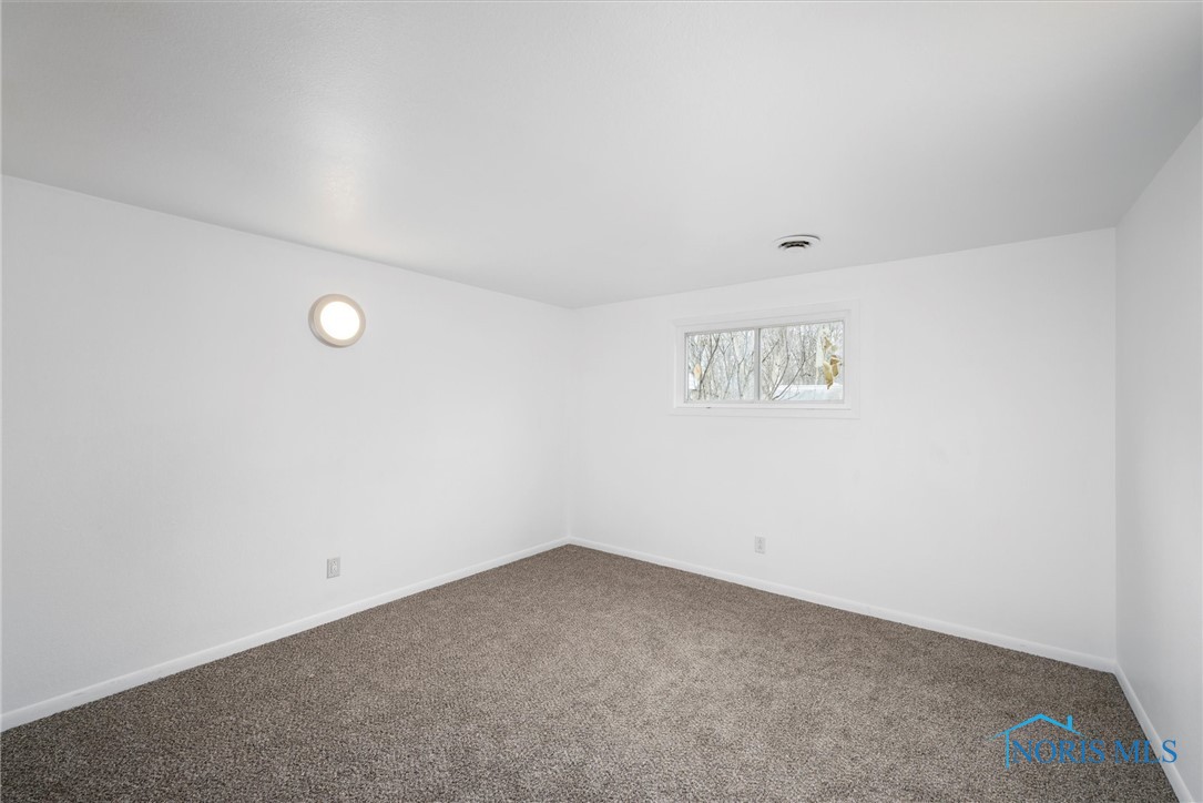 355 Fifth Street, Clay Center, Ohio image 14