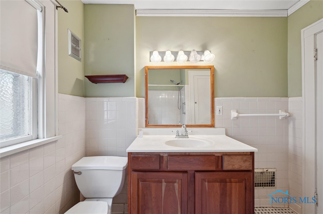 1260 Craigwood Road, Toledo, Ohio image 27