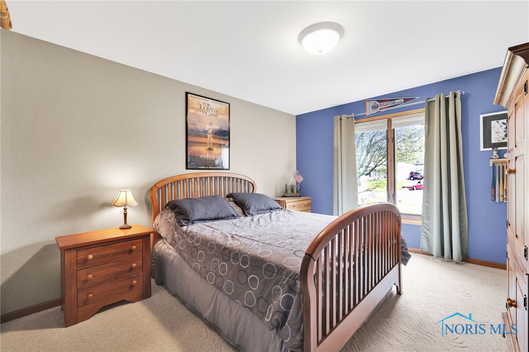 334 Hidden Lake Drive, Holland, Ohio image 18
