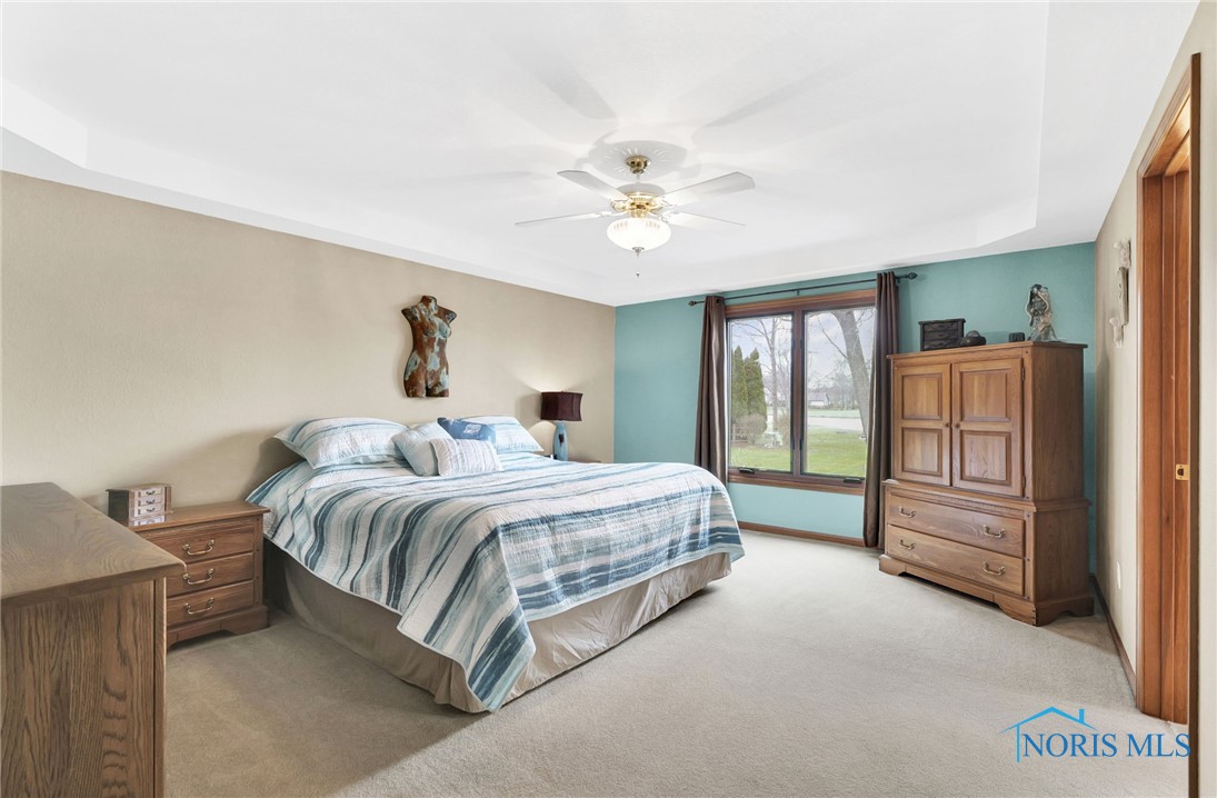 334 Hidden Lake Drive, Holland, Ohio image 22