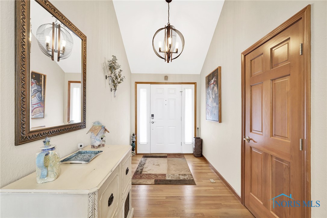 334 Hidden Lake Drive, Holland, Ohio image 4