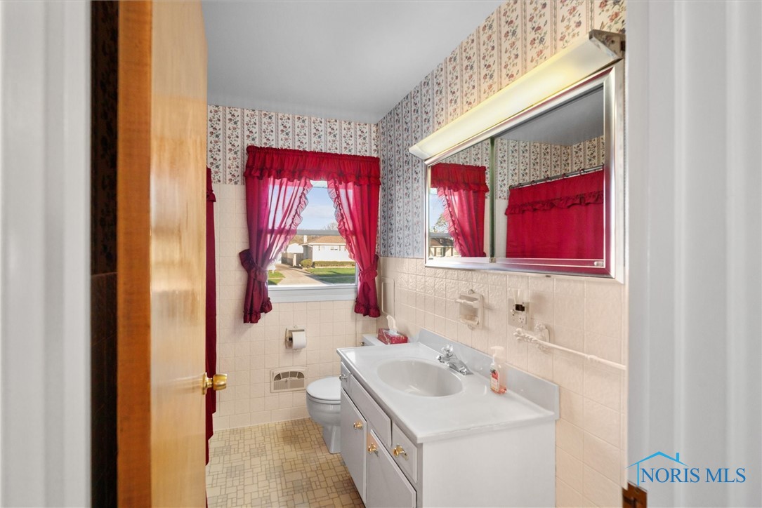 5148 Fern Drive, Toledo, Ohio image 10