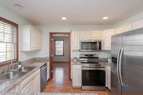 Tiny photo for 810 Lelanford Circle, Bowling Green, OH 43402 (MLS # 6136249)