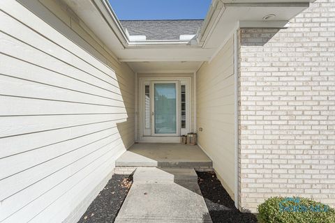 Tiny photo for 810 Lelanford Circle, Bowling Green, OH 43402 (MLS # 6136249)