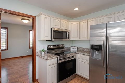 Tiny photo for 810 Lelanford Circle, Bowling Green, OH 43402 (MLS # 6136249)