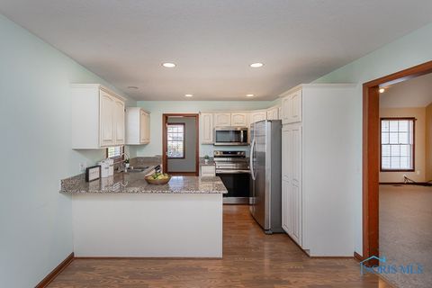 Tiny photo for 810 Lelanford Circle, Bowling Green, OH 43402 (MLS # 6136249)
