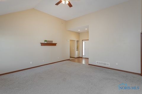 Tiny photo for 810 Lelanford Circle, Bowling Green, OH 43402 (MLS # 6136249)