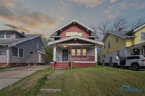 1908 Parkdale Avenue Toledo OH 43607