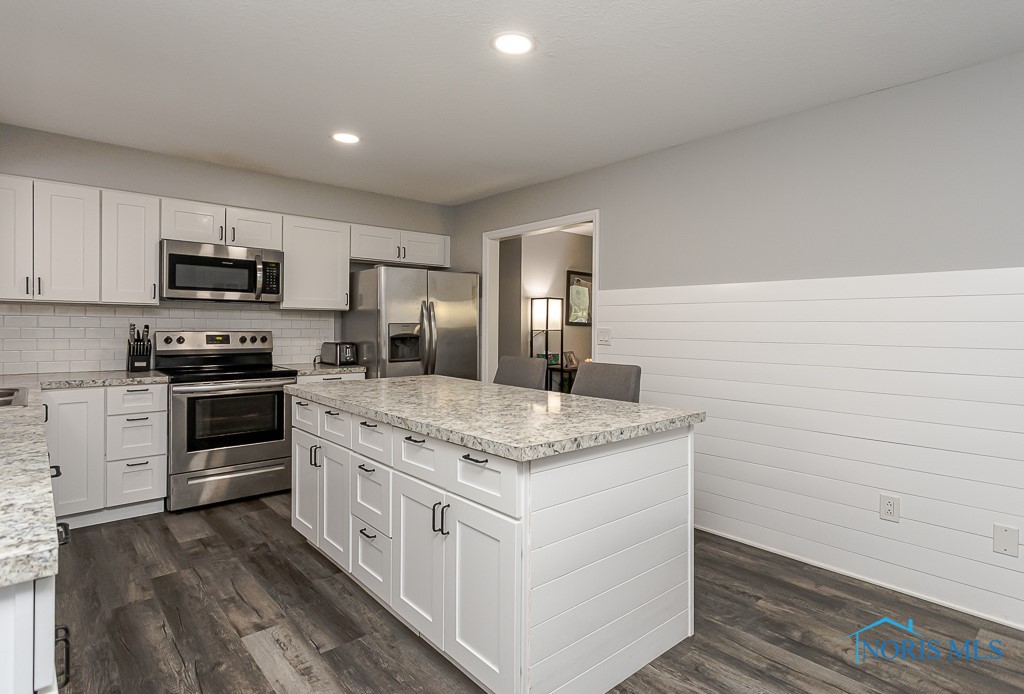 510 N Wintergarden Road, Bowling Green, Ohio image 10