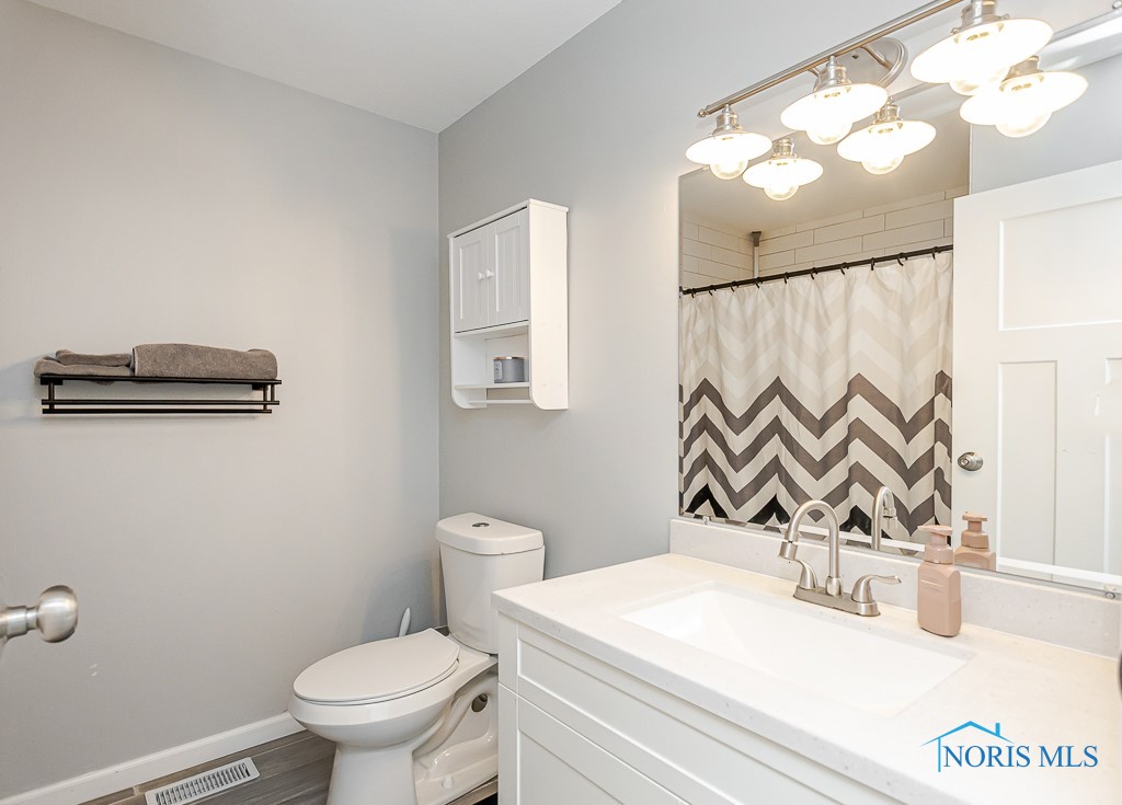 510 N Wintergarden Road, Bowling Green, Ohio image 22
