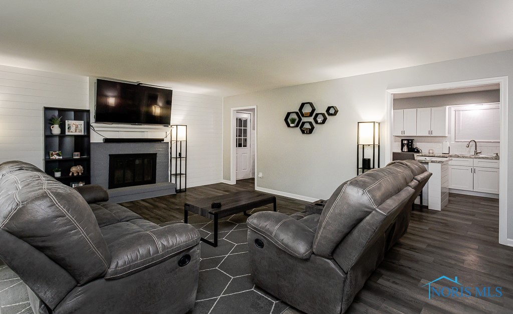 510 N Wintergarden Road, Bowling Green, Ohio image 3