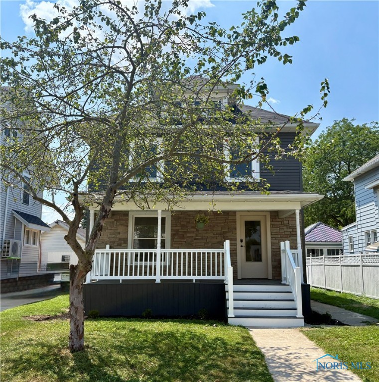 215 Hudson Street