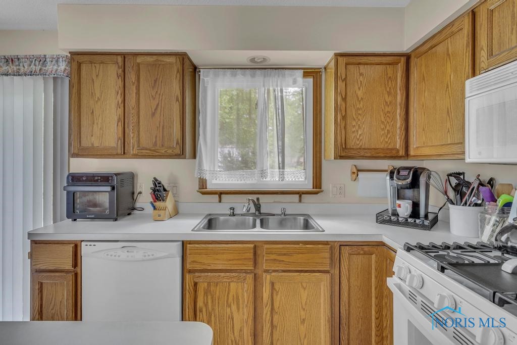 3739 Wild Pheasant Lane, Sylvania, Ohio image 12