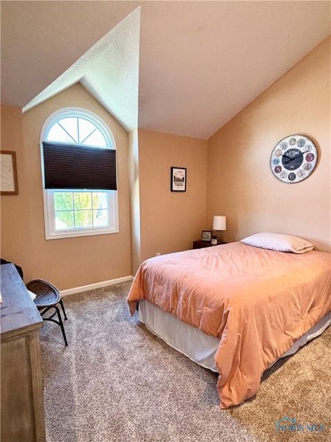 Tiny photo for 1126 Heritage Lane, Oregon, OH 43616 (MLS # 6136638)