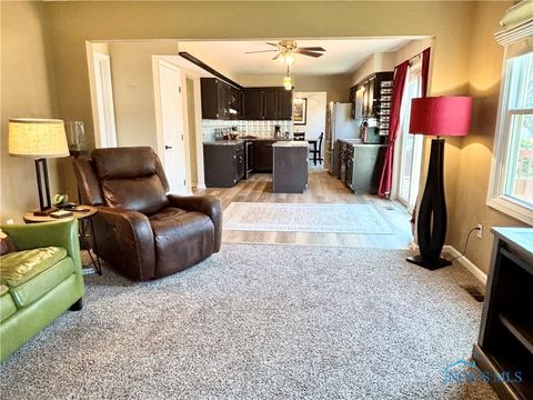 Tiny photo for 1126 Heritage Lane, Oregon, OH 43616 (MLS # 6136638)